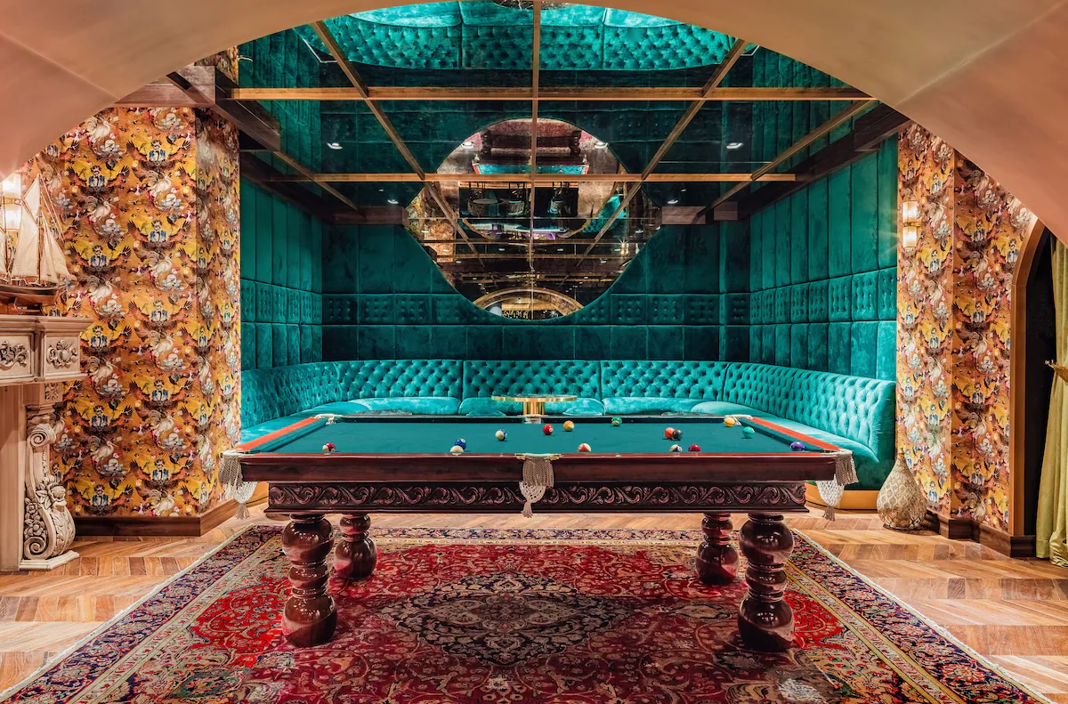 امکانات هتل هایت رجنسی دبی کریک هایتس